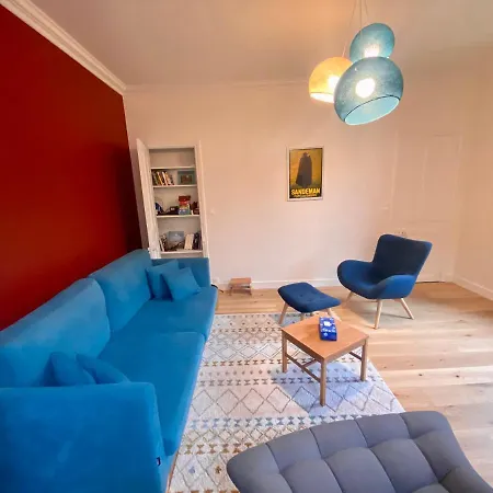Апартаменты Agreable Maison De Sur Trois Etages