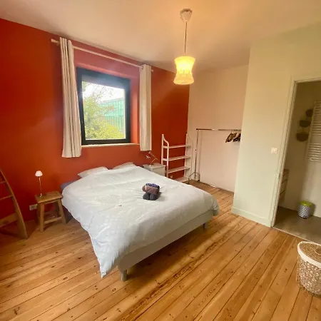 Agreable Maison De Sur Trois Etages Руан