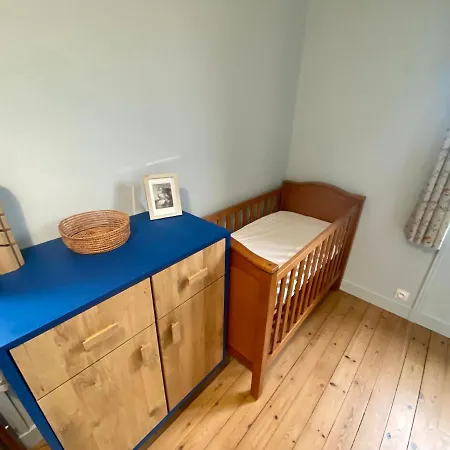Апартаменты Agreable Maison De Sur Trois Etages