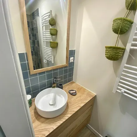 Agreable Maison De Sur Trois Etages Руан
