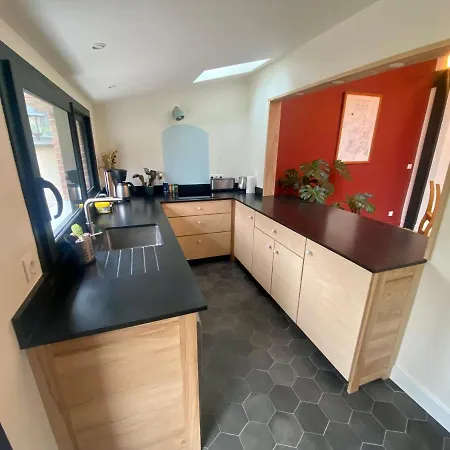 Agreable Maison De Sur Trois Etages Апартаменты Руан