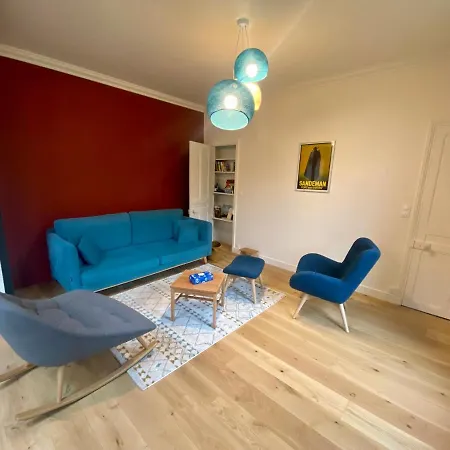 Agreable Maison De Sur Trois Etages Руан